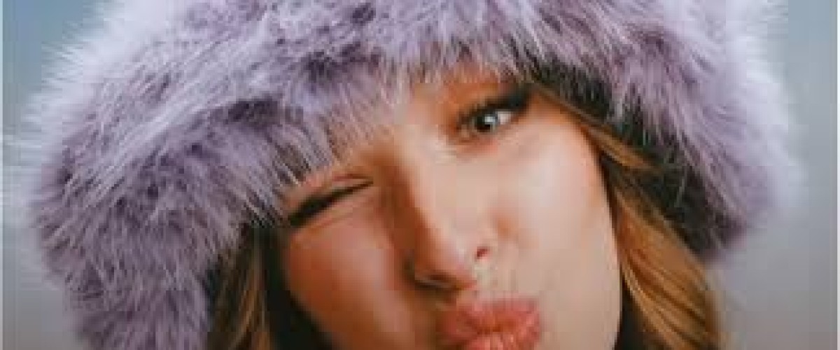 Héléna propose 5 nouveaux titres 